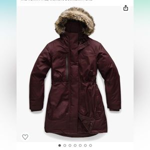 NWT The North Face Downtown Parka Down Filled Fur Hood garnet Jacket Coat